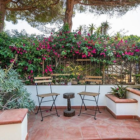La Casa Davanti Al Mare Quartu SantʼElena Buitenkant foto