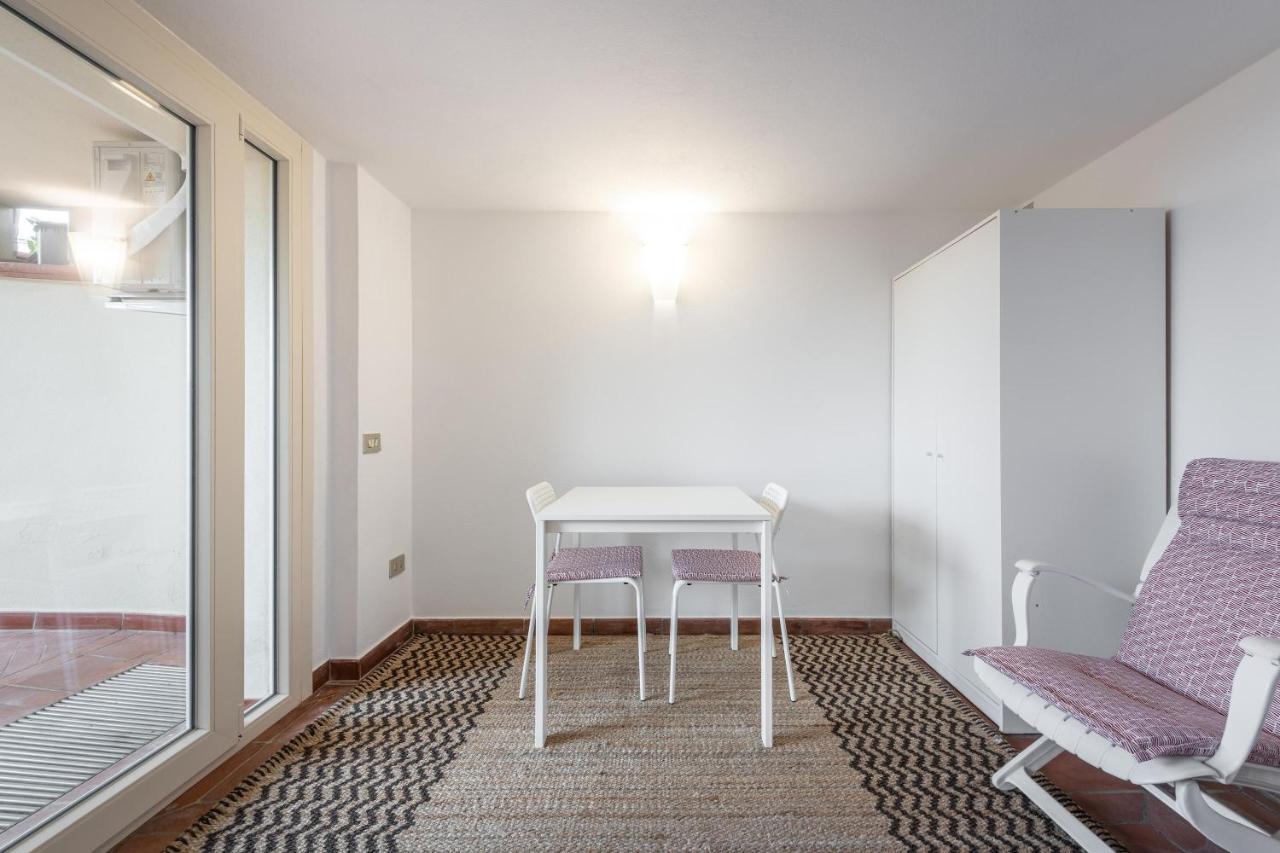 La Casa Davanti Al Mare Quartu SantʼElena Buitenkant foto
